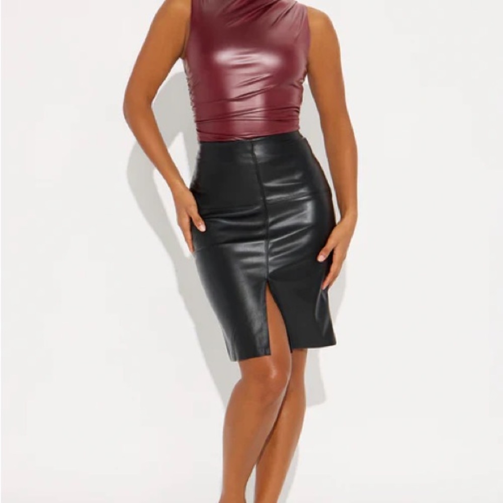 Kendra Black Leather Midi Skirt NEW 🏷️ - Picture 2 of 4